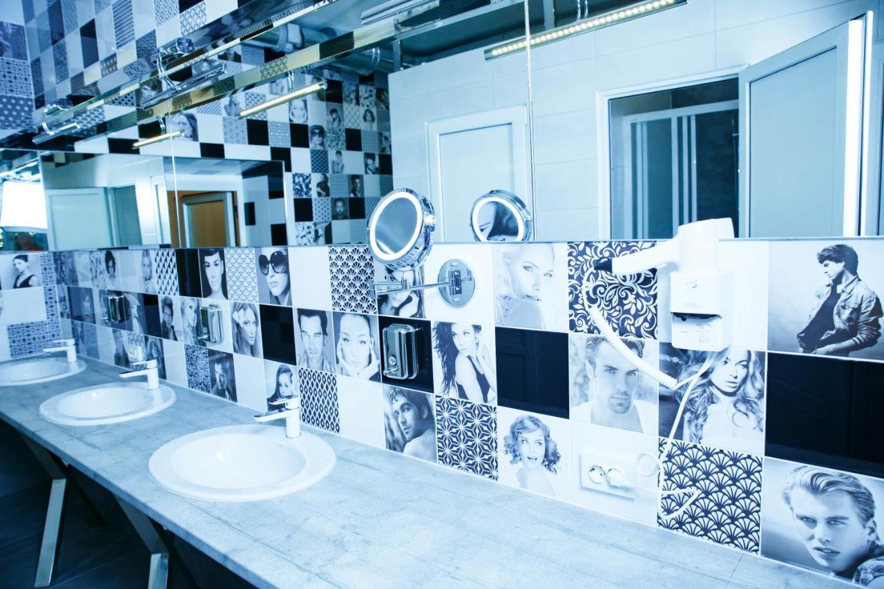 Coin Apartments&poshtel Hostel