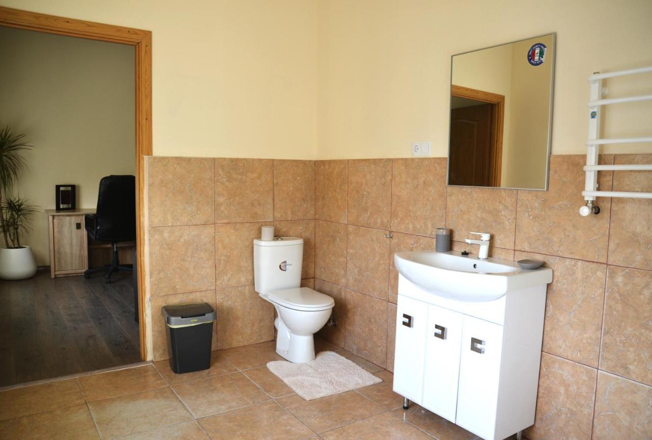 Coin Apartments&poshtel Hostel Czernowitz